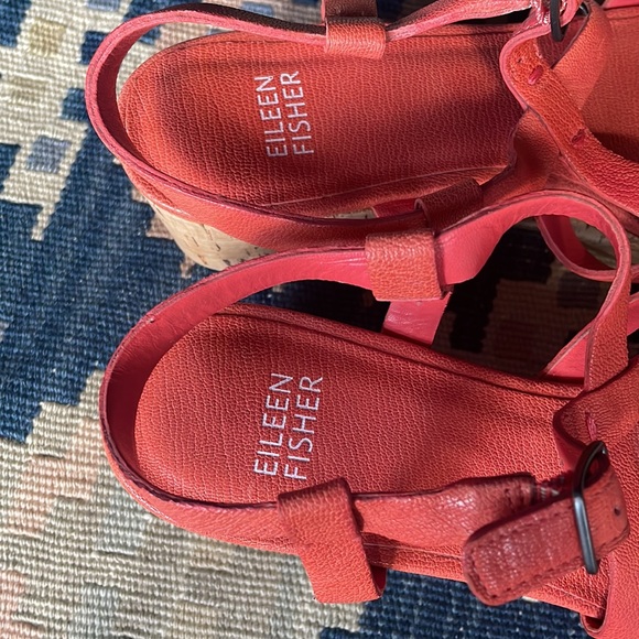 Eileen Fisher Coral Platform Strappy Sandals - Picture 3 of 6